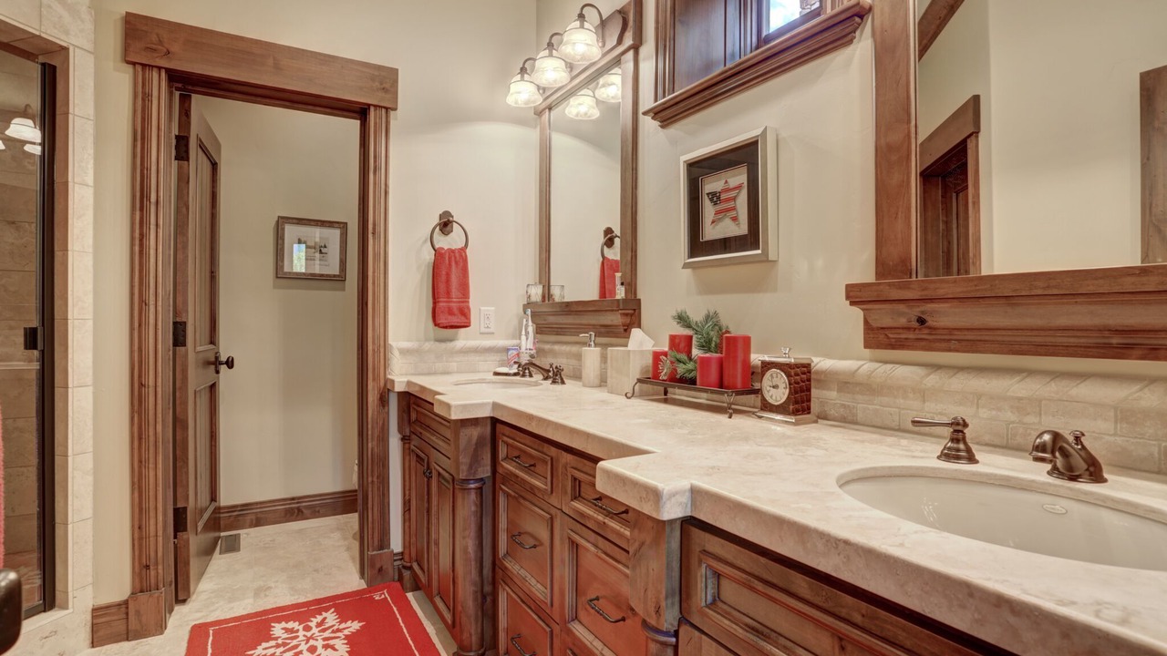 Photo of Bathroom in Park Meadows