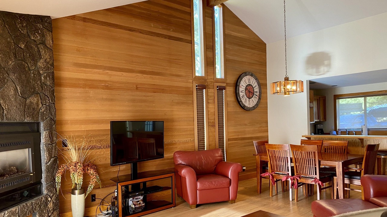 Photo of Livingroom in Sunriver