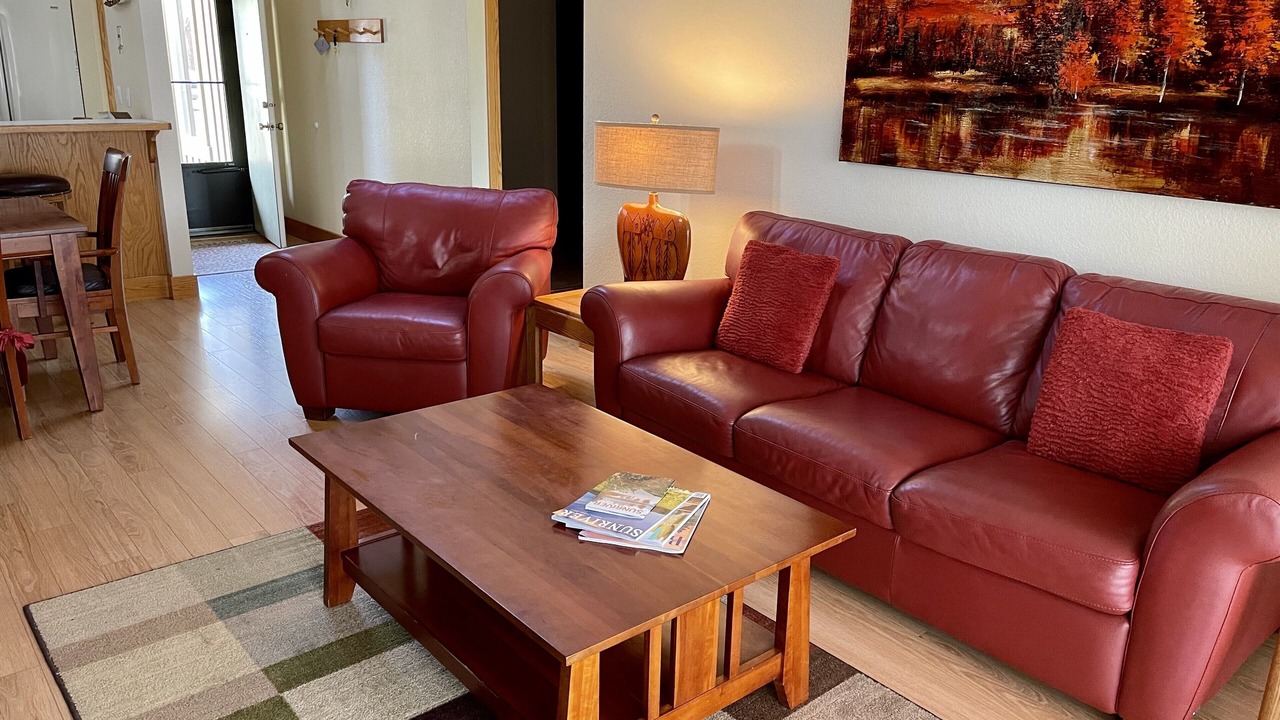 Photo of Livingroom in Sunriver