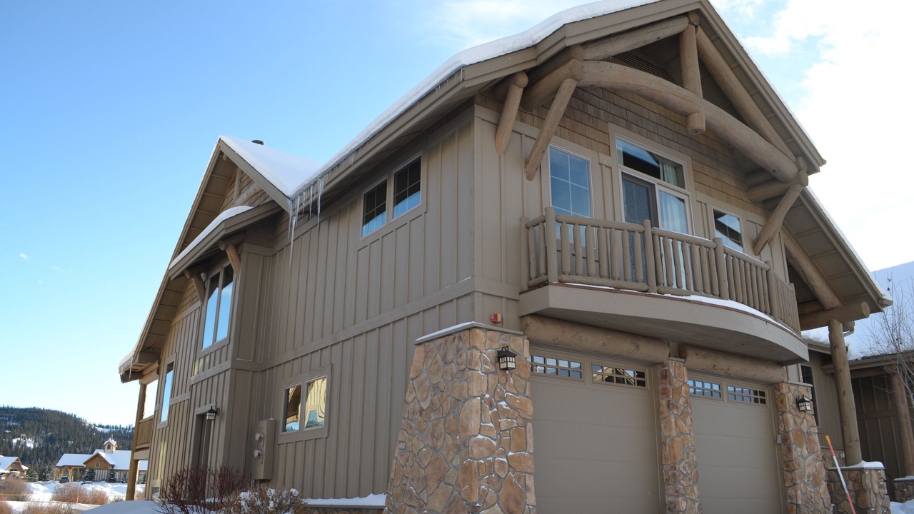 Photo of Patio Balcony in Big Sky Meadow Village
