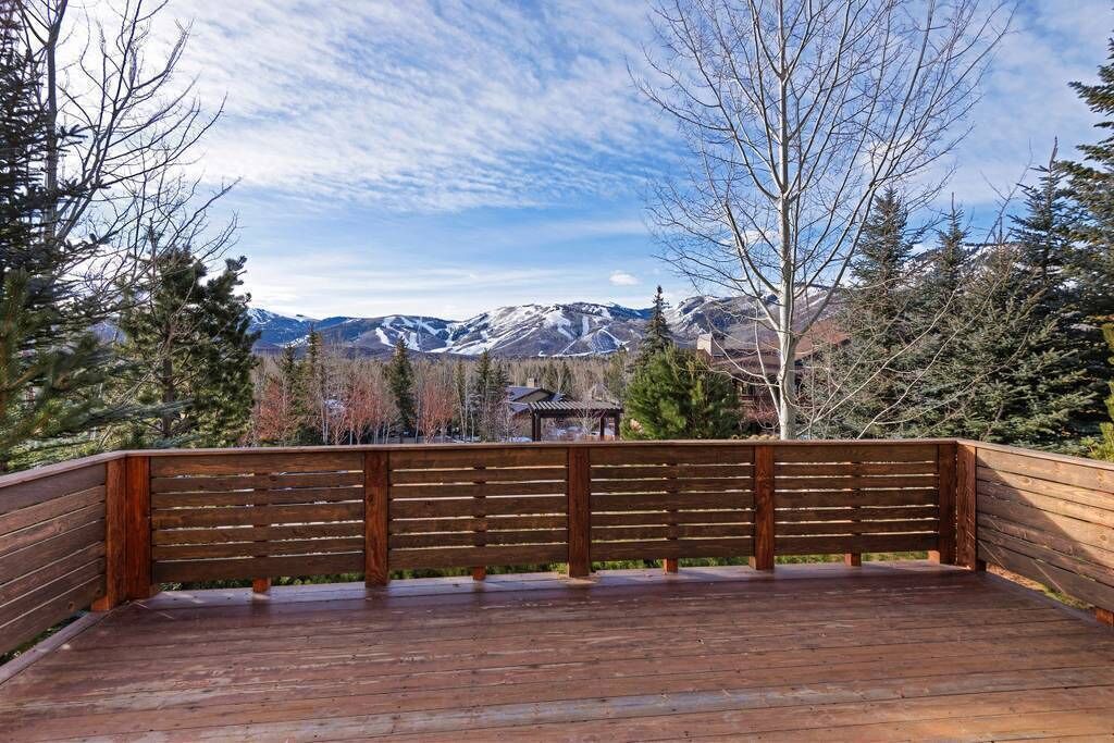 Photo of Outdoor in Park Meadows
