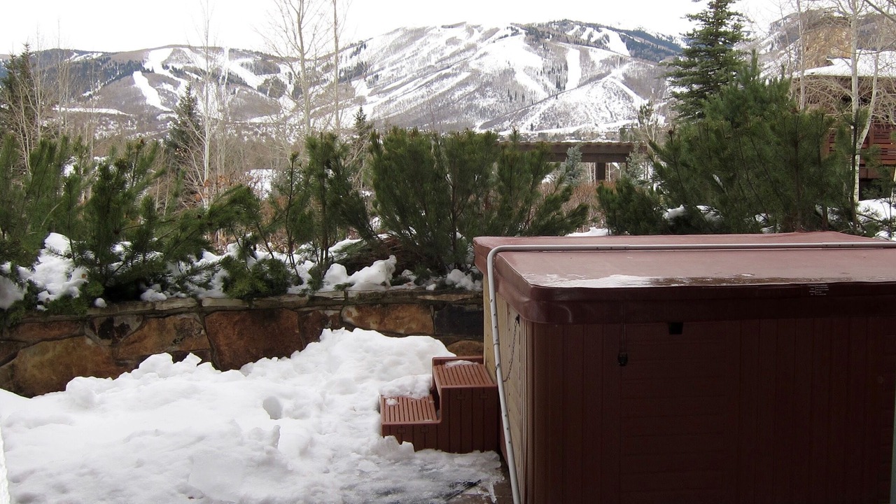 Photo of Outdoor in Park Meadows
