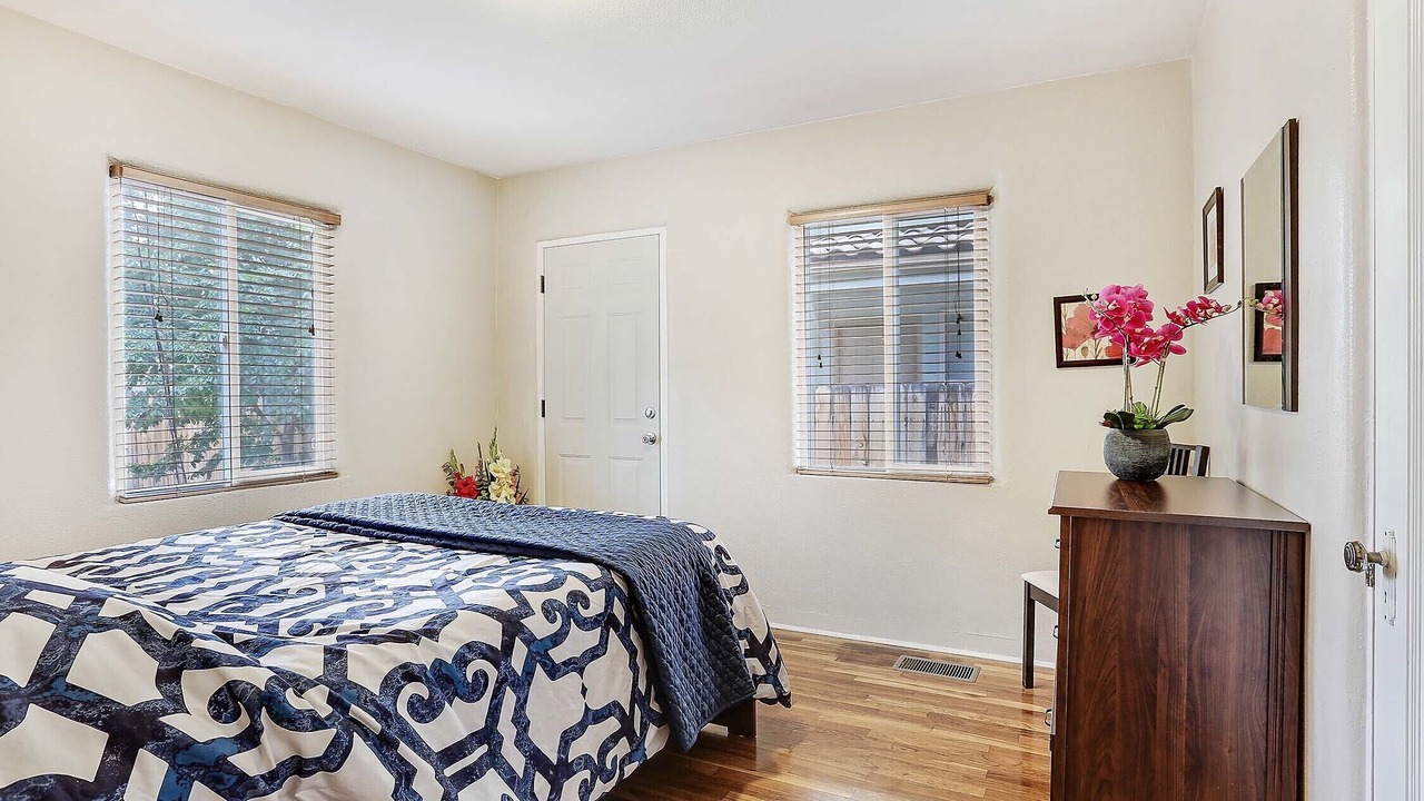 Photo of Bedroom in Raynolds Addition