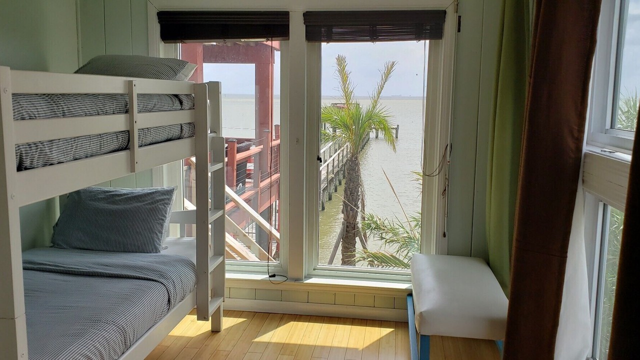 Photo of Bedroom in Clear Lake Shores