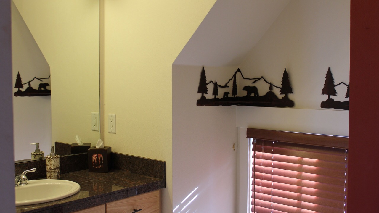 Photo of Bathroom in Saddle Ridge