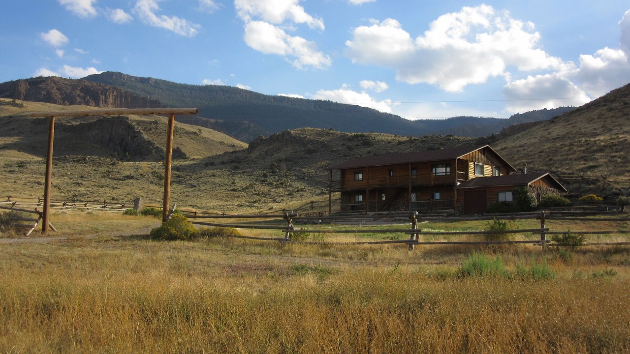 Photo of Others in Wapiti