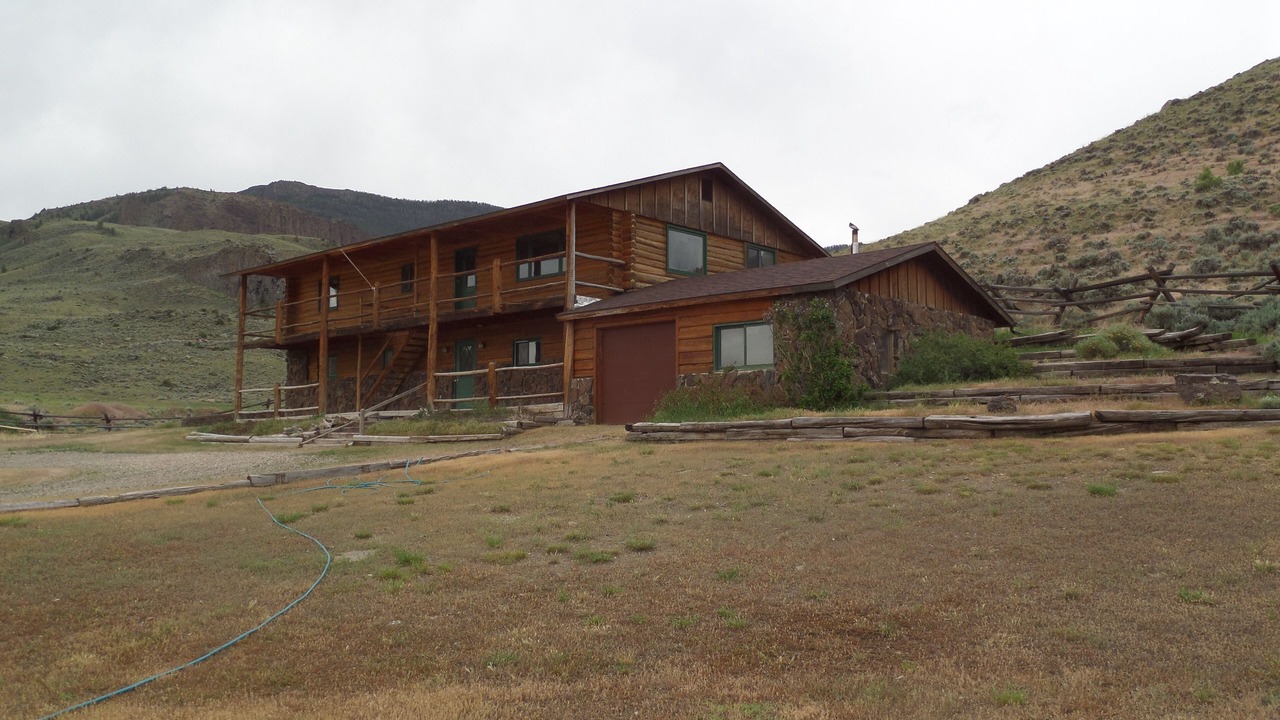 Photo of Others in Wapiti