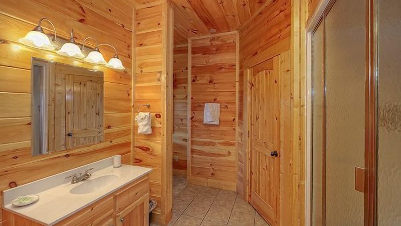 Photo of Bathroom in Sevierville