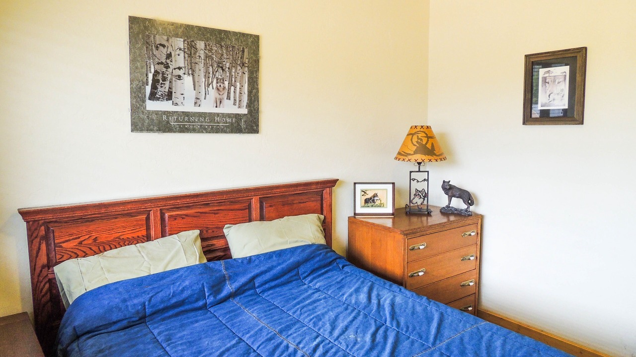Photo of Bedroom in Lazy Acres