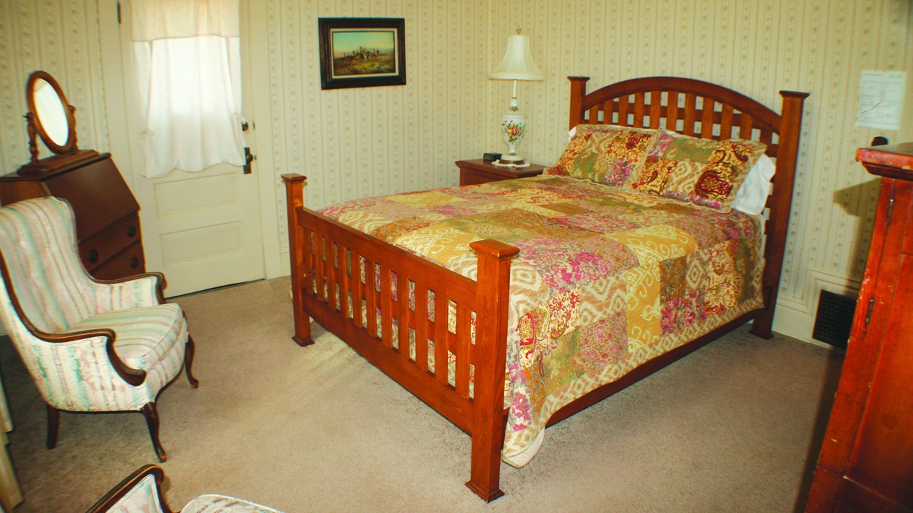 Photo of Bedroom in Garden District