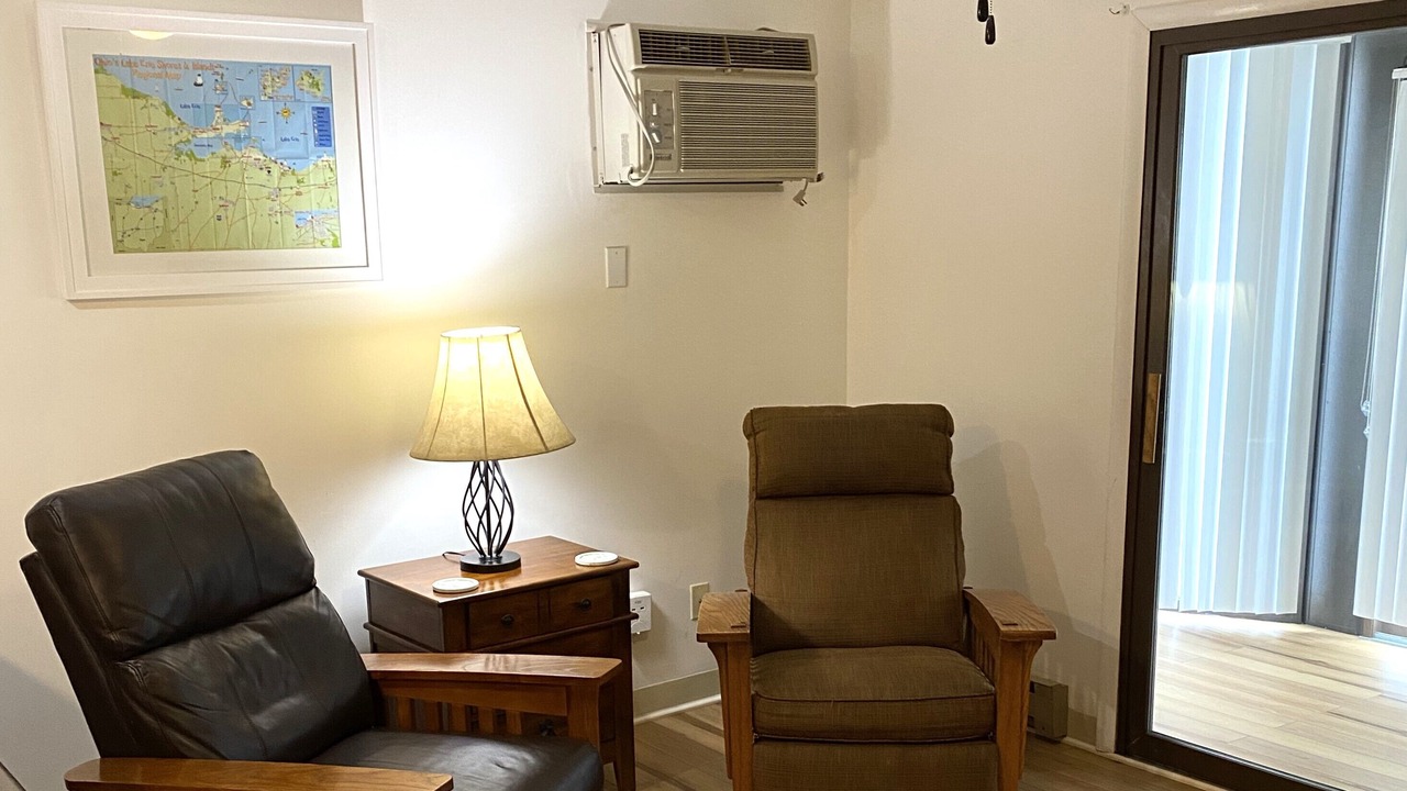 Photo of Livingroom in Oak Harbor