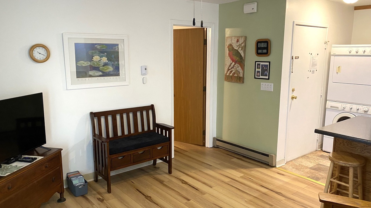 Photo of Livingroom in Oak Harbor