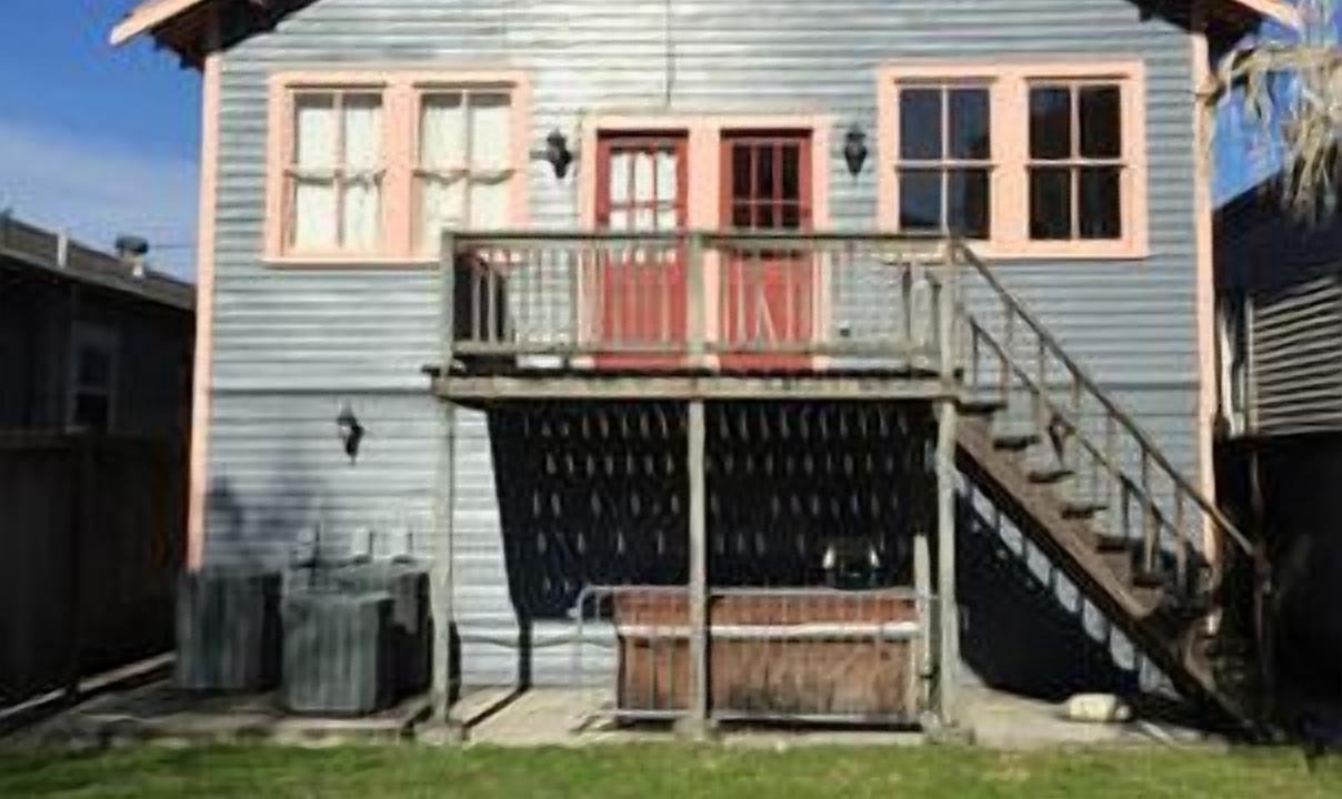Photo of Others in Algiers Point