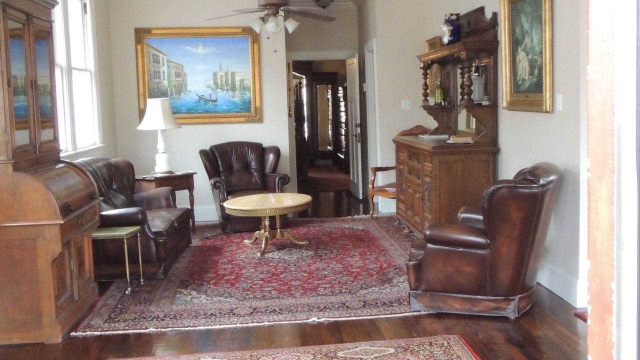 Photo of Bedroom in Algiers Point