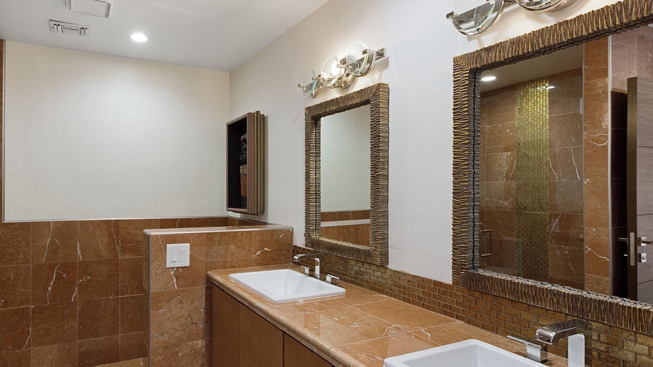 Photo of Bathroom in Skyline Bel Air Estates