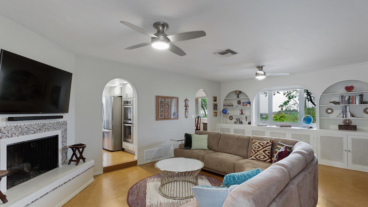 Photo of Livingroom in Skyline Bel Air Estates