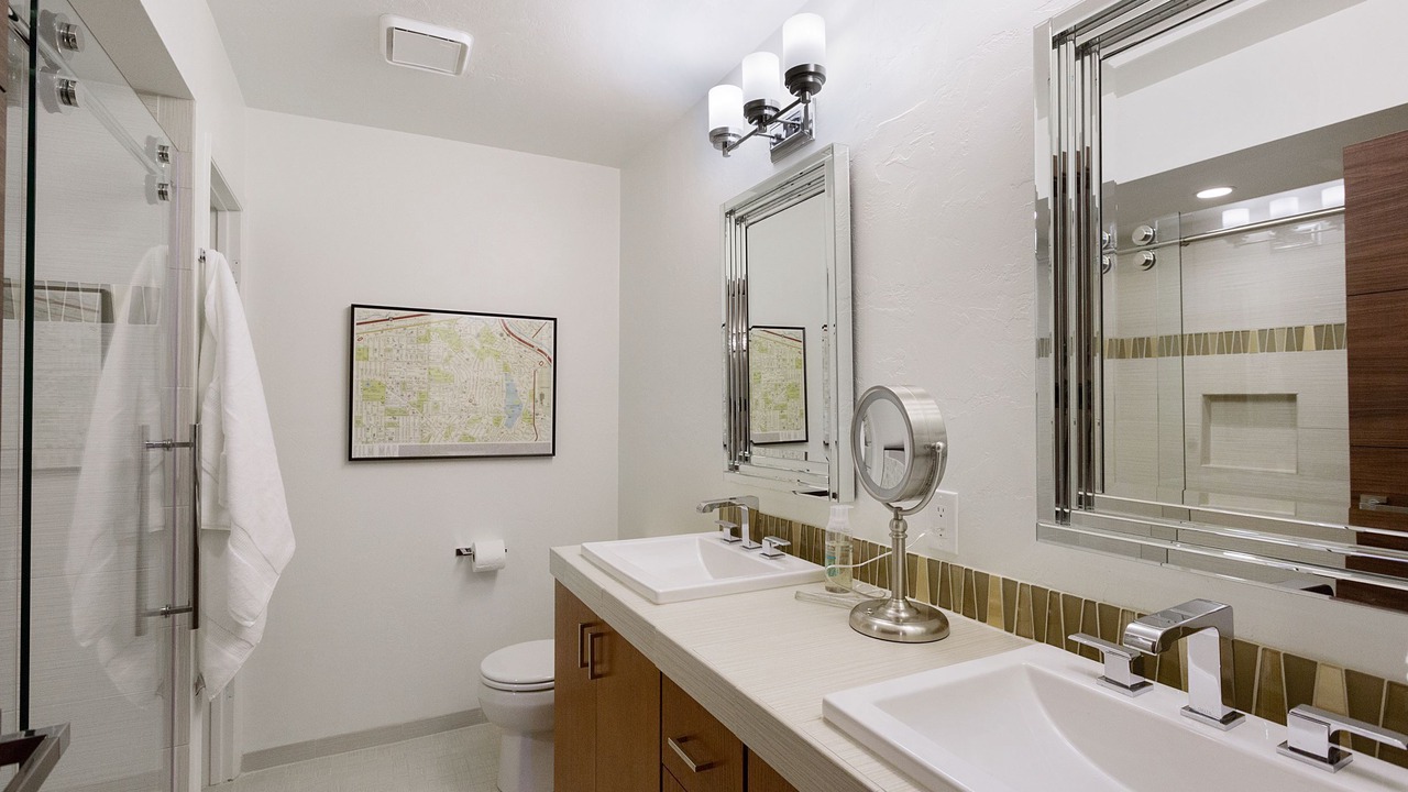 Photo of Bathroom in Skyline Bel Air Estates