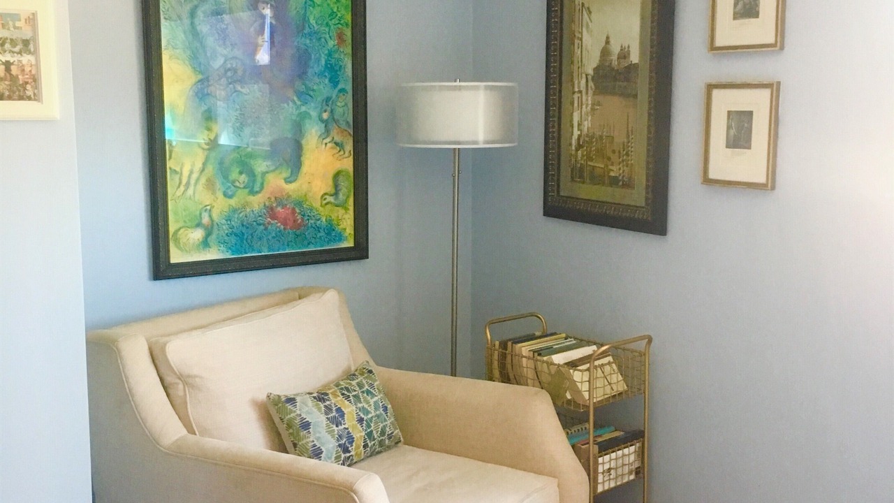 Photo of Livingroom in Skyline Bel Air Estates
