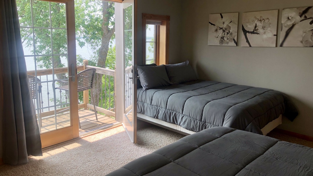 Photo of Patio Balcony in Battle Lake