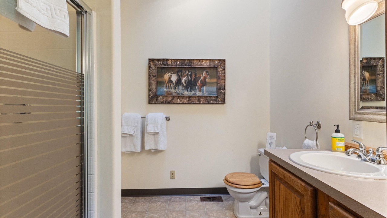 Photo of Bathroom in Wineglass