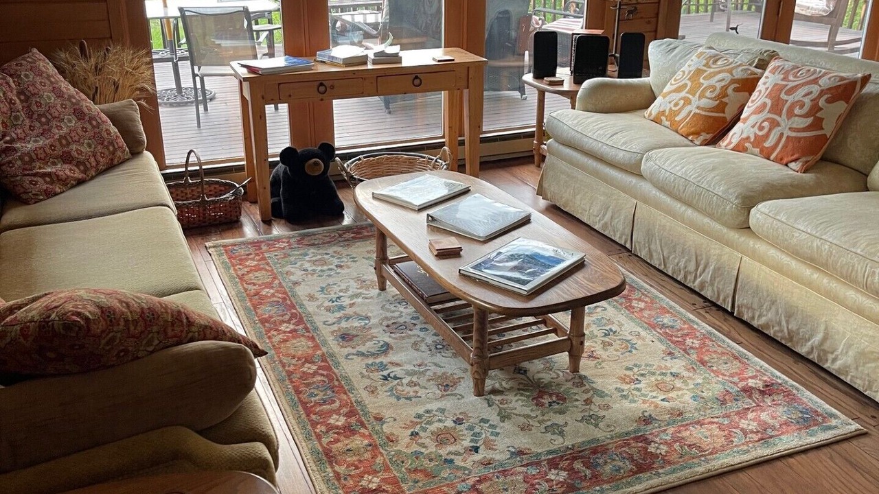 Photo of Livingroom in West Glacier