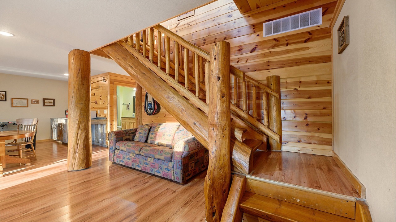 Photo of Livingroom in Custer