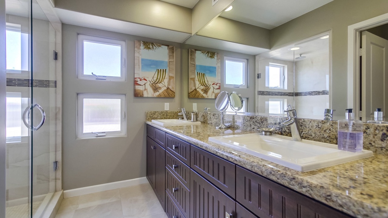 Photo of Bathroom in Mission Beach