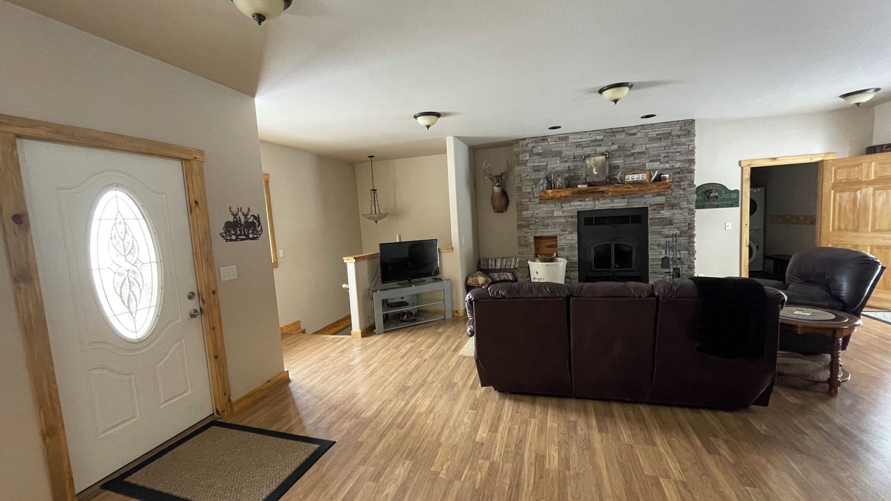 Photo of Livingroom in Deadwood