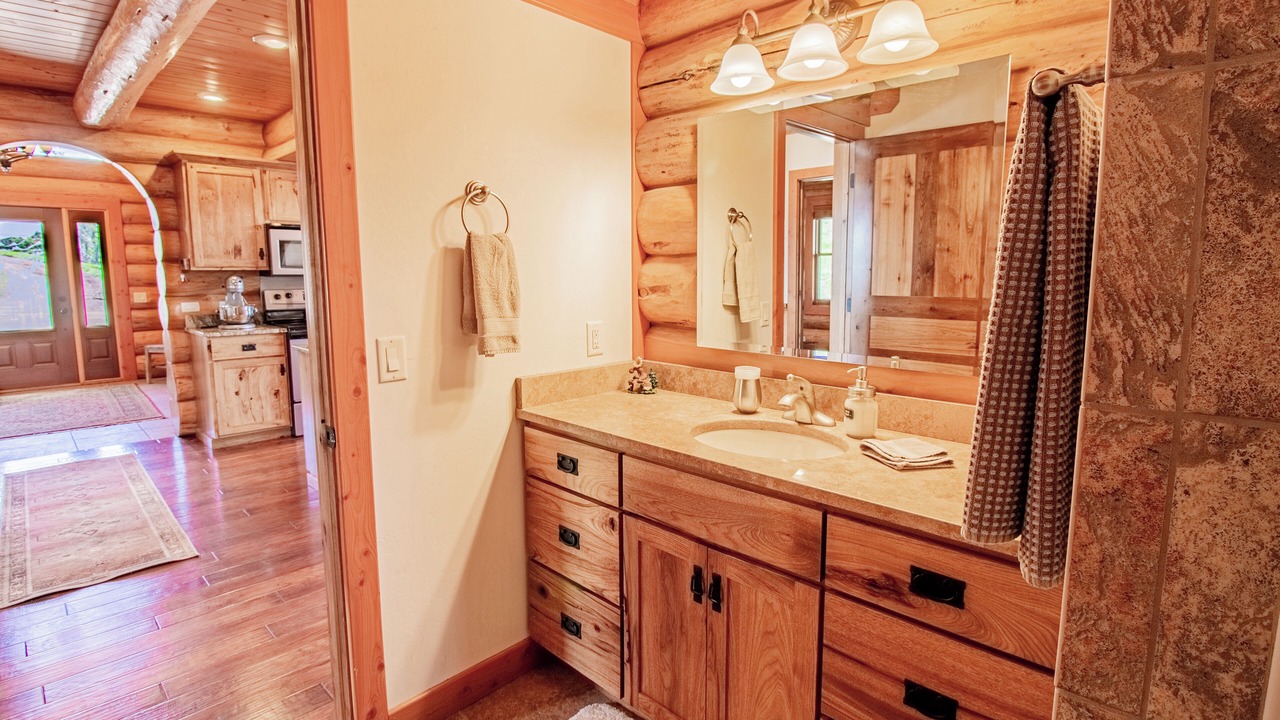 Photo of Bathroom in Anaconda
