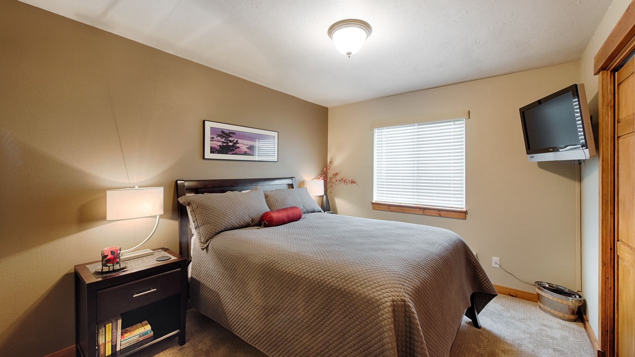 Photo of Bedroom in McCall
