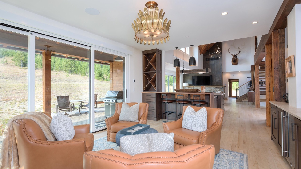 Photo of Livingroom in Big Sky