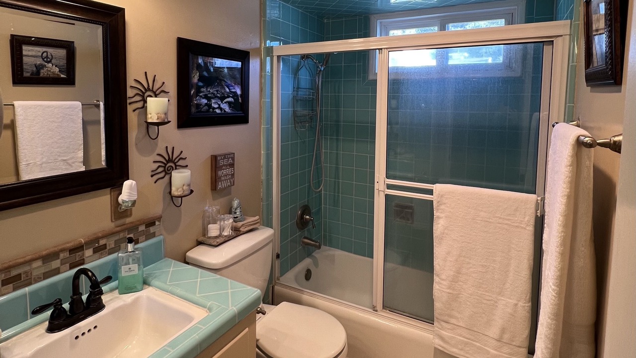Photo of Bathroom in Sunset Cliffs