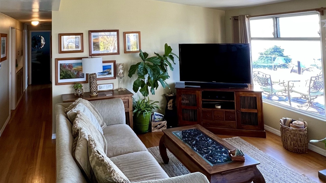 Photo of Livingroom in Sunset Cliffs