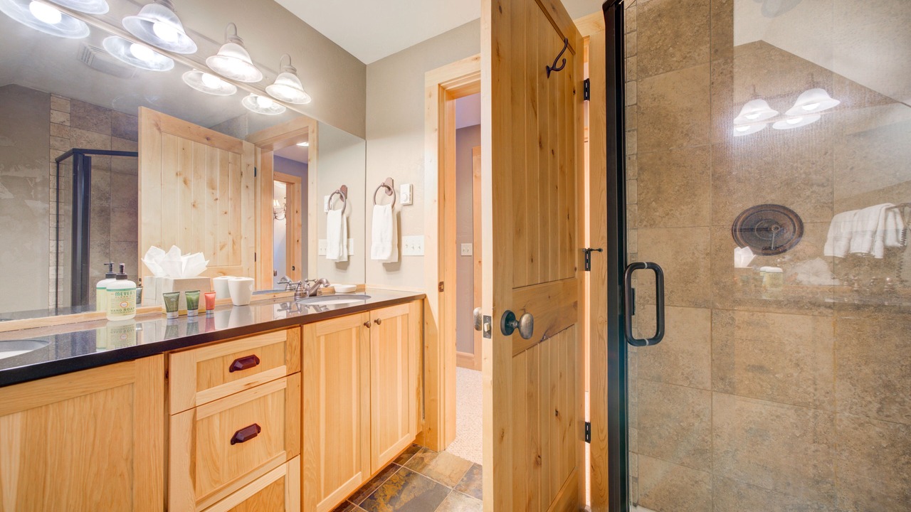 Photo of Bathroom in Powder Ridge