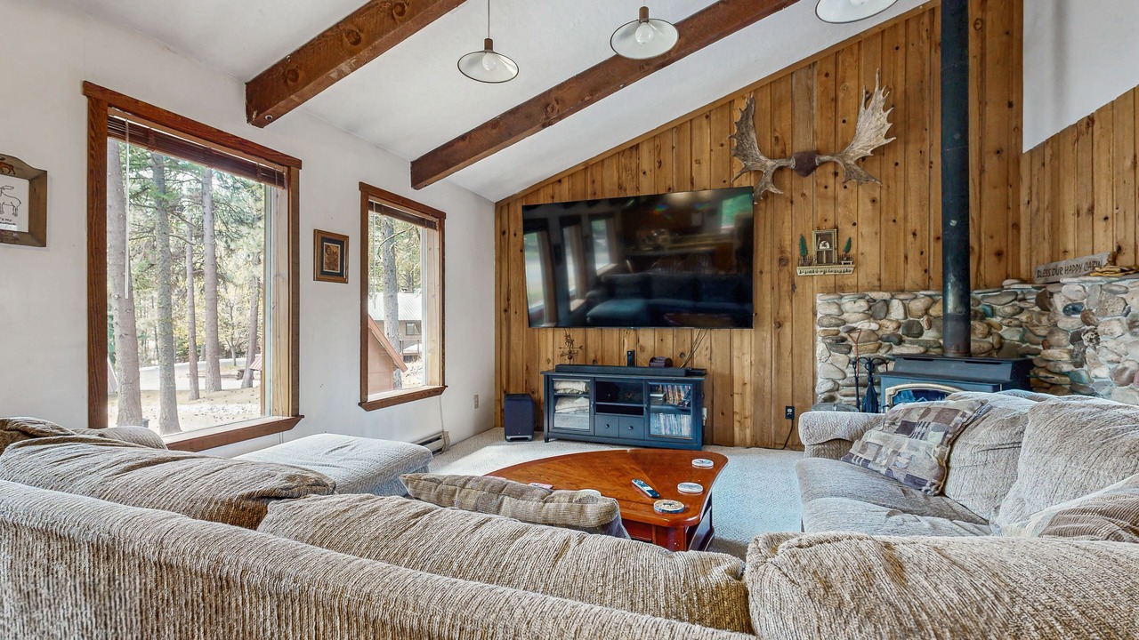 Photo of Livingroom in McCall