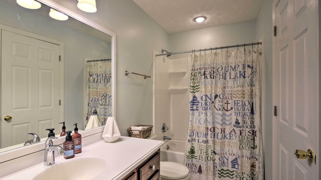 Photo of Bathroom in Olivia