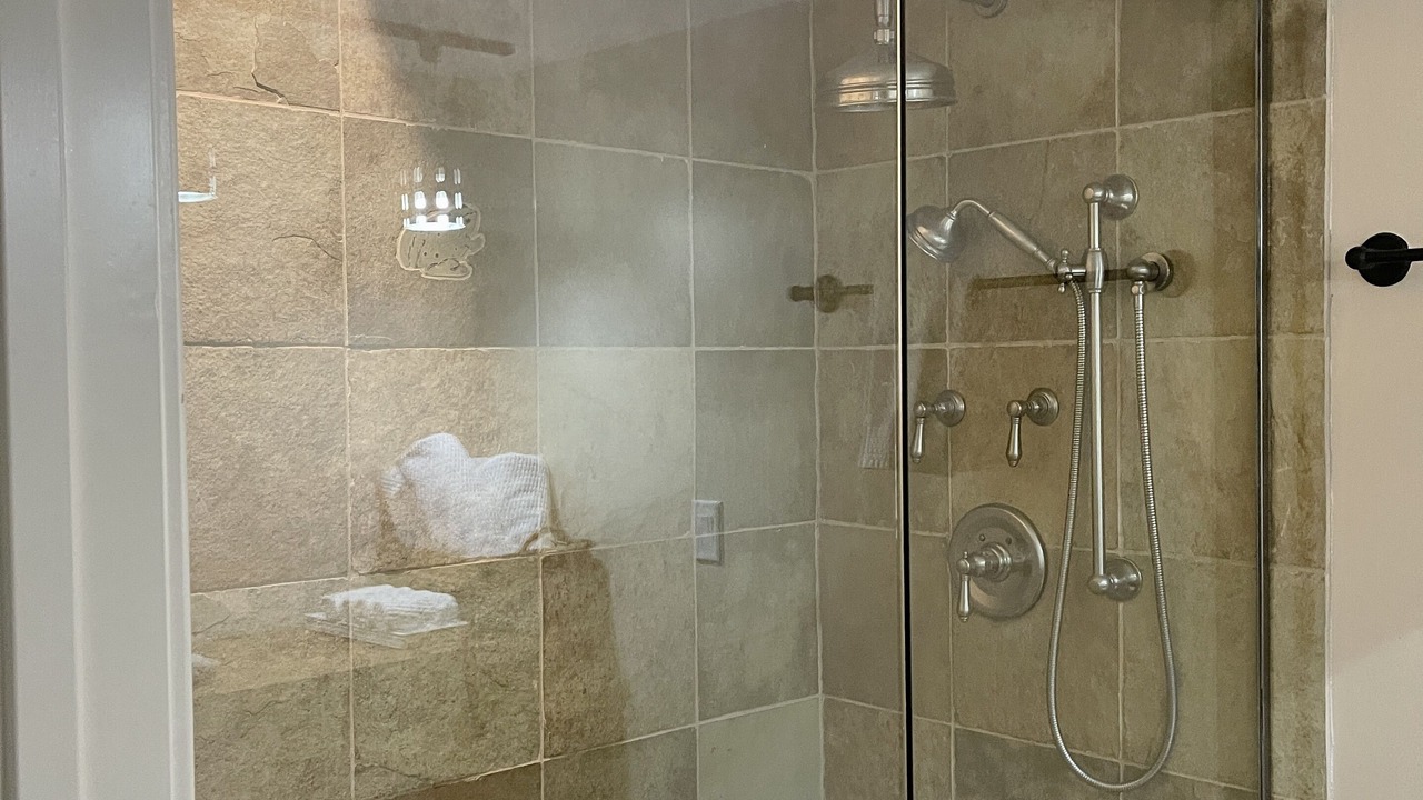 Photo of Bathroom in Union Pier
