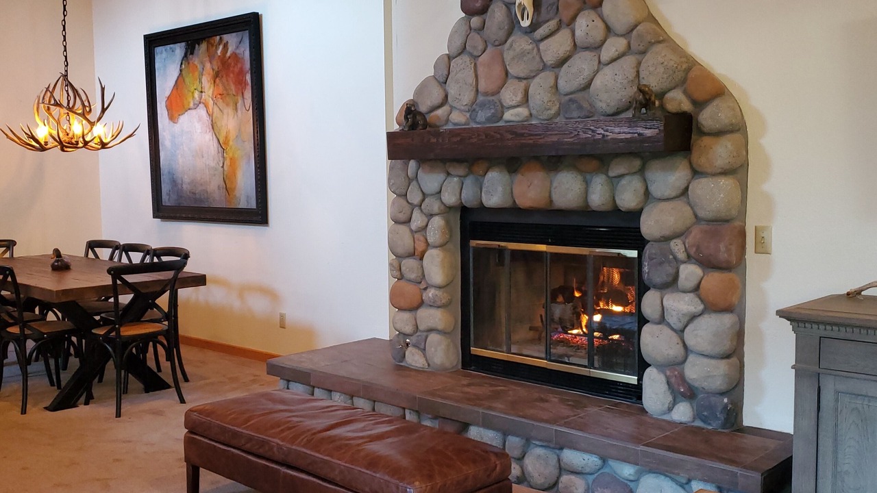 Photo of Livingroom in Warm Springs