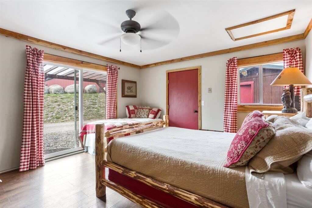 Photo of Bedroom in Nye