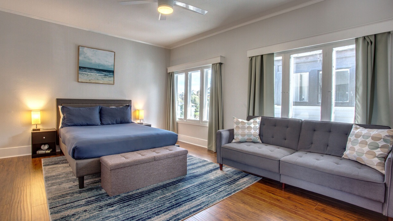 Photo of Bedroom in Park West