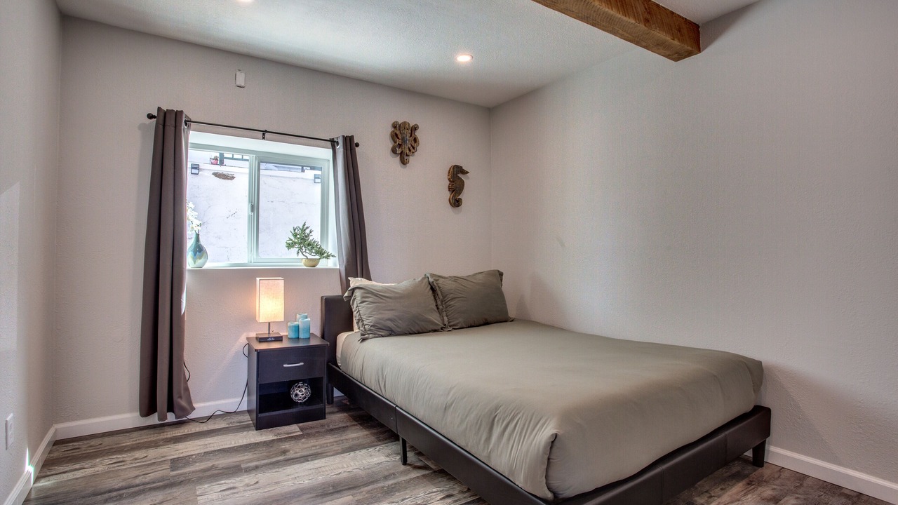 Photo of Bedroom in Park West