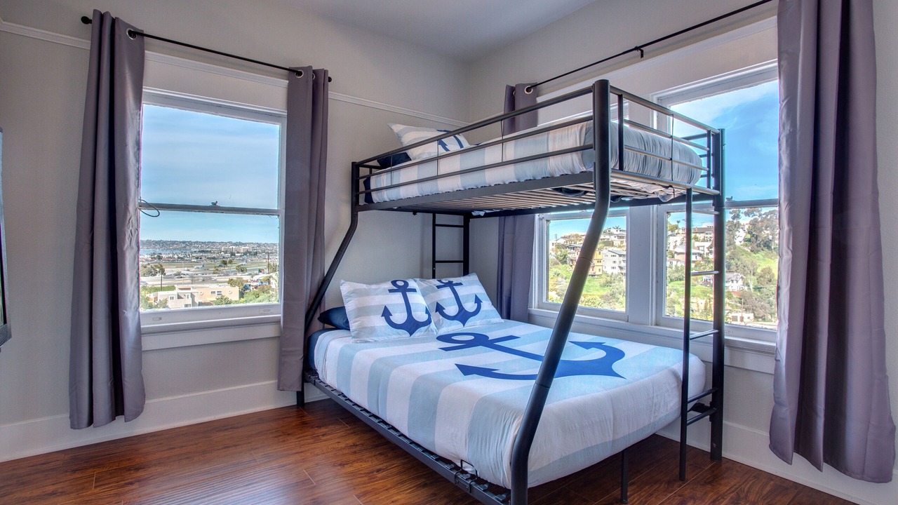 Photo of Bedroom in Park West