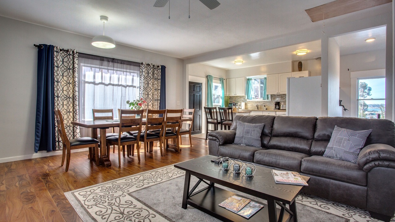 Photo of Livingroom in Park West