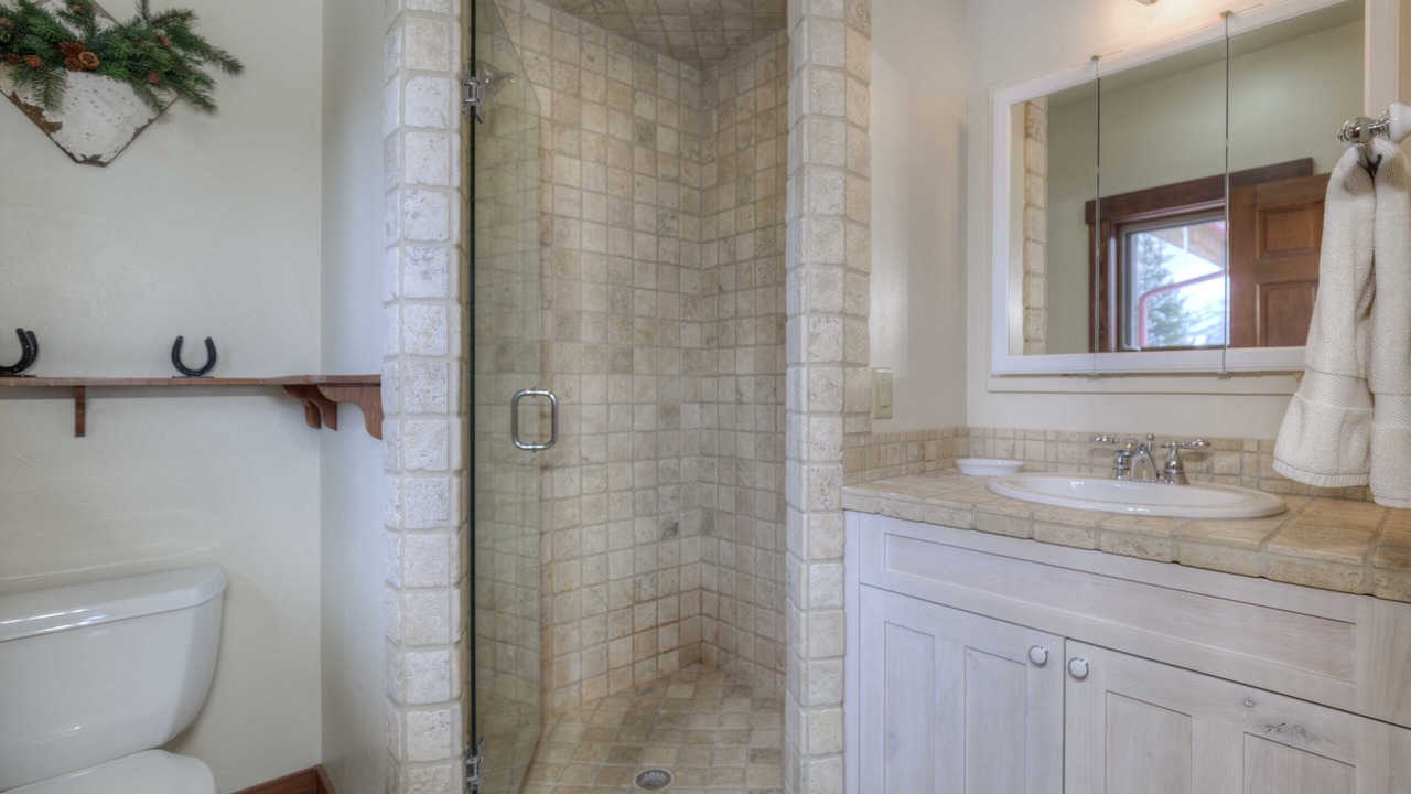Photo of Bathroom in Big Sky
