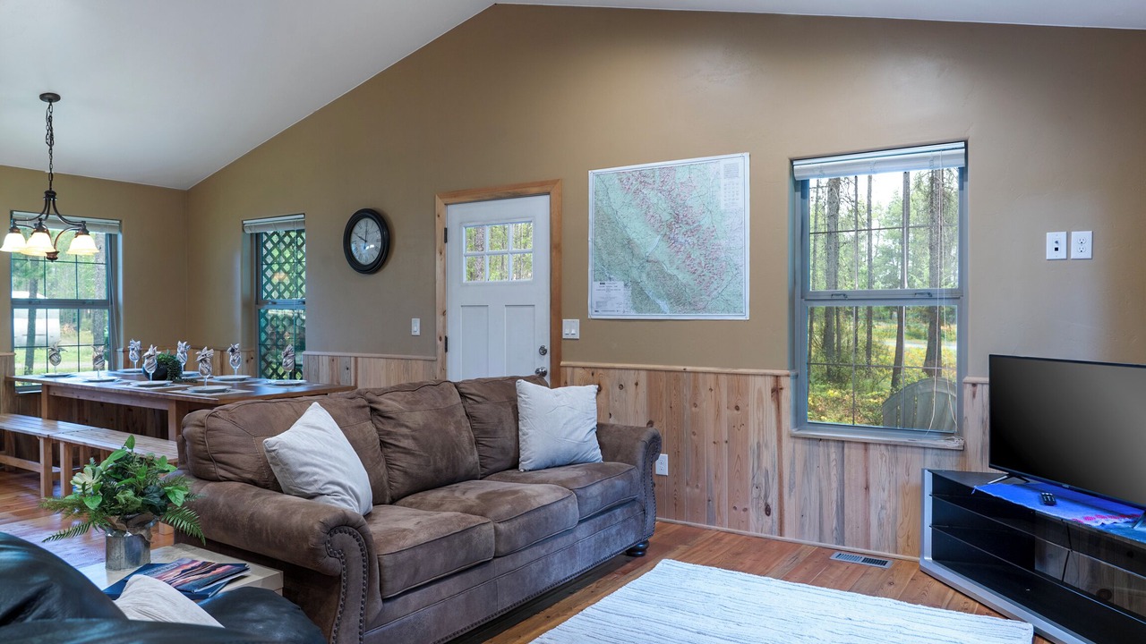 Photo of Livingroom in Columbia Falls