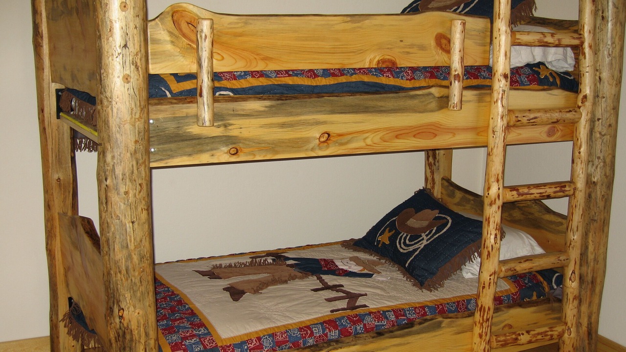 Photo of Bedroom in Lead