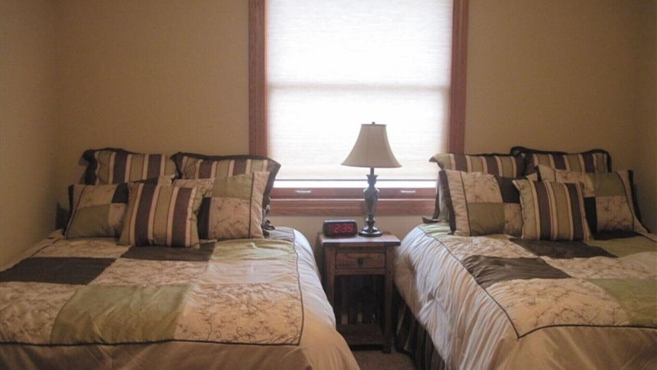 Photo of Bedroom in Gardiner