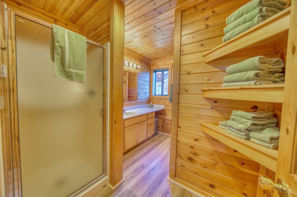 Photo of Bathroom in Emigrant