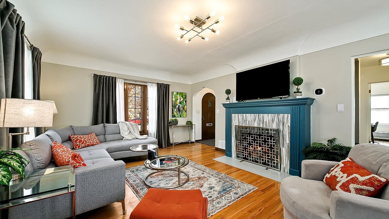 Photo of Livingroom in North End