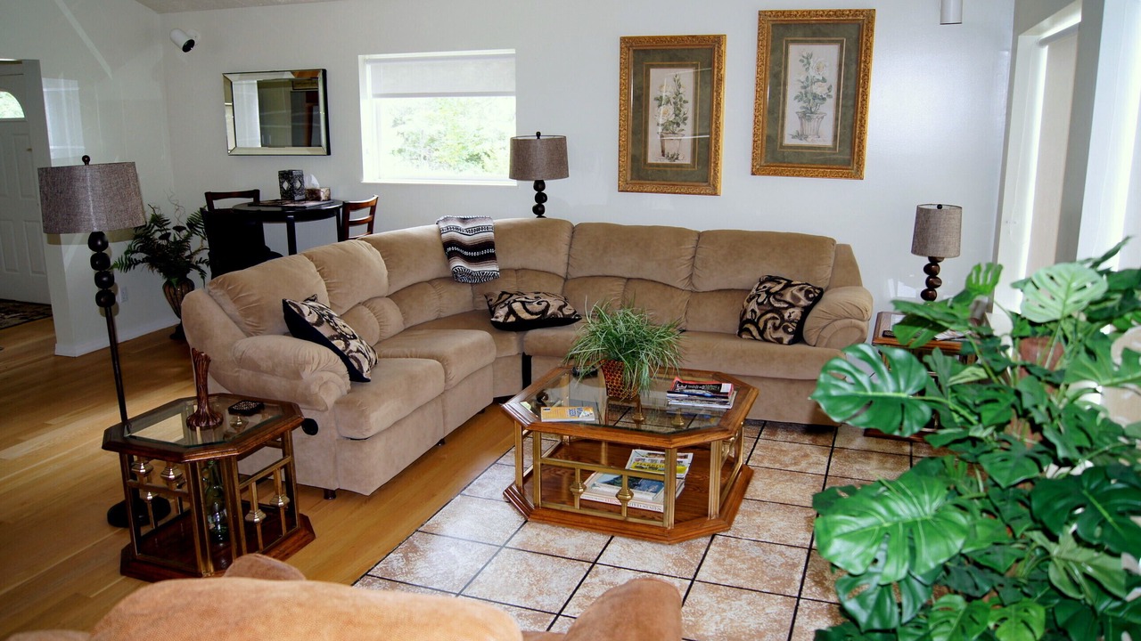 Photo of Livingroom in Harrison